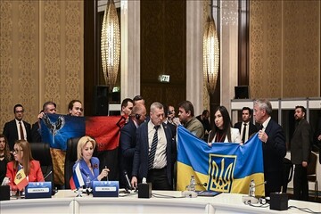 تنش بین هیئت‌های روسیه و اوکراین+ فیلم