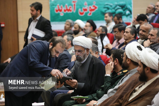 مراسم همایش علمی محله اسلامی صبح امروز پنج شنبه ۱۴ اردیبهشت ماه ۱۴۰۲ با حضور احمد وحیدی وزیر کشور، سردار علی فدوی، جانشین فرمانده سپاه پاسداران انقلاب اسلامی، سردار حسن حسن‌زاده فرمانده سپاه محمد رسول الله (ص) تهران بزرگ و جمعی از اندیشمندان و محققان در سالن چمران دانشگاه تربیت مدرس برگزار شد