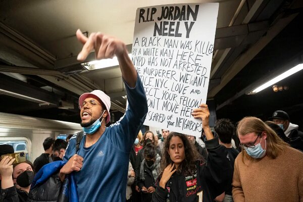 Black man choked to death by US marine veteran in NYC Subway