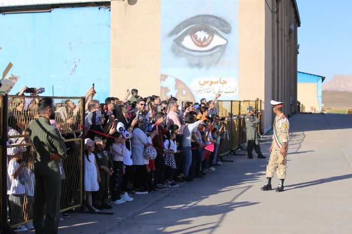 یادواره گرامیداشت ۵۰ شهید پایگاه هوانیروز شهید وطنپور اصفهان برگ