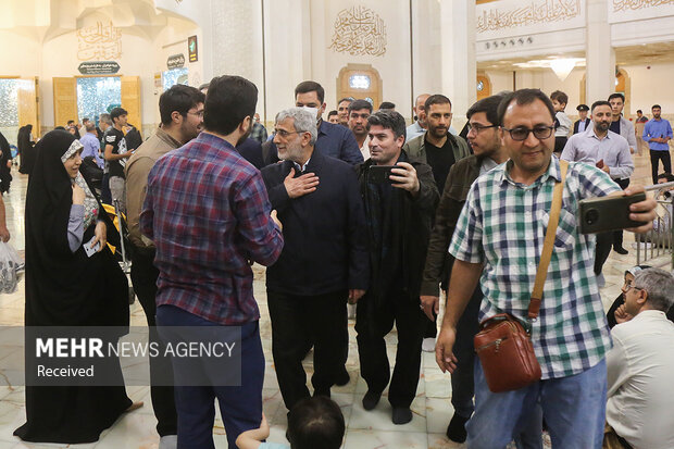 سردار قاآنی حرم مطهر حضرت فاطمه معصومه (س) را زیارت کرد