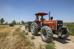اعتراض کشاورزان از افزایش قیمت تراکتور