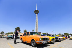 Klasik otomobiller Tahran'da buluştu