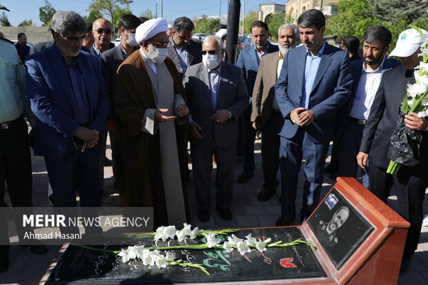 سفر یک روزه تولیت آستان قدس رضوی به همدان