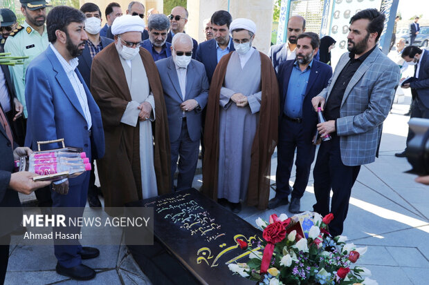 سفر یک روزه تولیت آستان قدس رضوی به همدان
