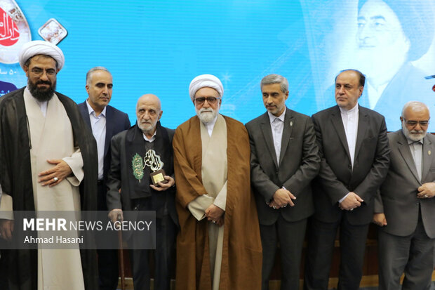 سفر یک روزه تولیت آستان قدس رضوی به همدان