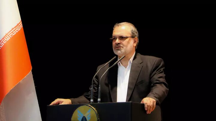 تربیت اساتید مجرب از دستاوردهای دانشگاه آزاد اسلامی است