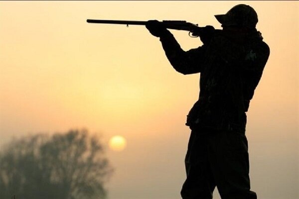 شکارچی متخلف قبل از اقدام به شکار در سروآباد دستگیر شد