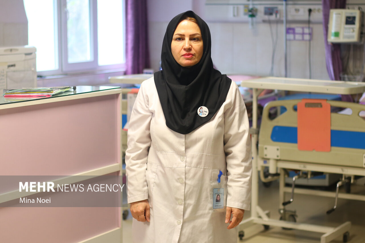 دستانی که ثانیههای با شکوه یک تولد را رقم میزنند