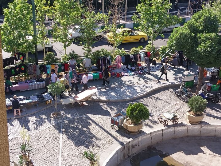 انتقال دستفروشان تئاتر شهر به زمینهای معرفی شده توسط شهرداری