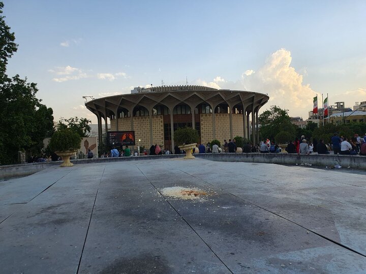 حریم تئاتر شهر تنگتر شد!