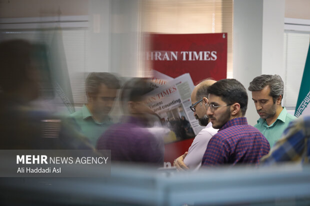 مراسم ۴۴ سالگرد تأسیس روزنامه تهران تایمز بعد از ظهر روز شنبه ۱۶ اردیبهشت ماه ۱۴۰۲ با حضور محمدمهدی رحمتی مدیرعامل جدید خبرگزاری مهر در تحریریه این روزنامه برگزار شد