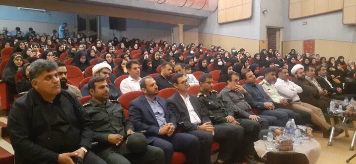 انتقال دانایی و تربیت نسل جدید کلید توسعه در هر جامعهای است