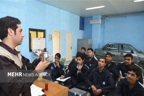 پنج توصیه رهبرانقلاب در مورد پنج ایراد در اجرای سند تحول بنیادین
