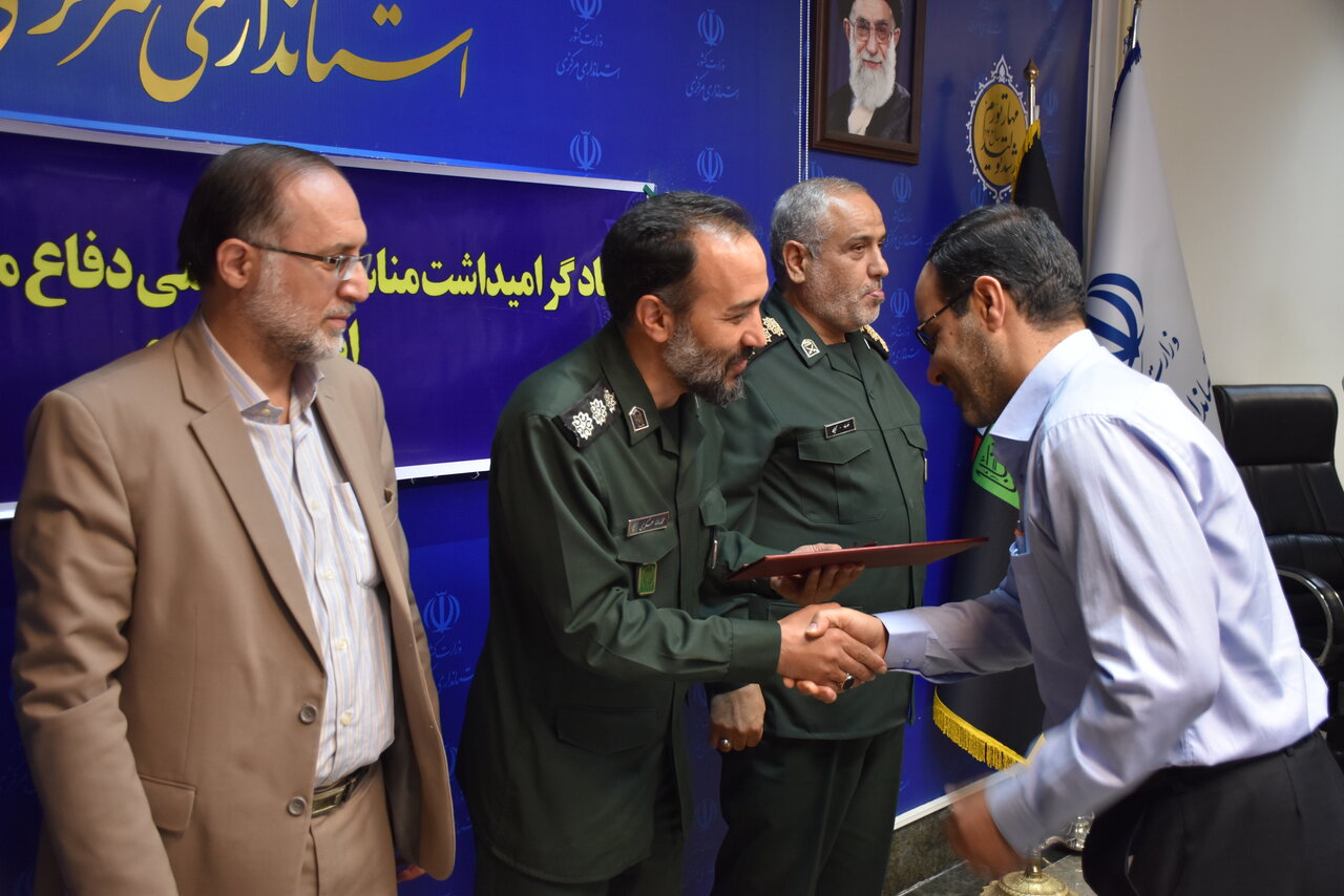 ضرورت مشارکت دستگاههای استان مرکزی در برنامههای دفاع مقدس