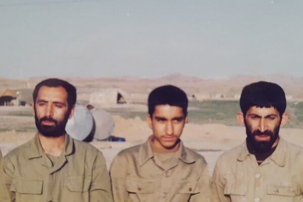 معلمی که الگوی دانش آموزان شهید شد