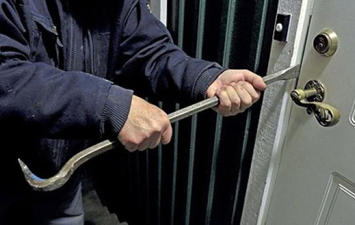 به اشتراک گذاشتن زمان سفر در فضای مجازی؛ فرصتی برای سارقان