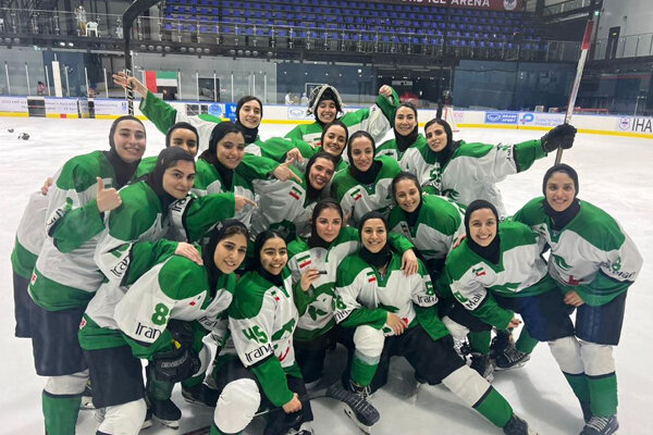 İran Milli Kadın Buz Hokeyi Takımı Asya ikincisi oldu