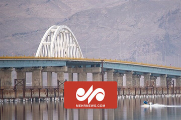 İran Hükümet Sözcüsü, Urmiye Gölü'nü inceledi