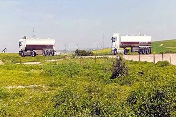 ABD güçleri Suriye petrolünü çalmaya devam ediyor ABD güçleri Suriye petrolünü çalmaya devam ediyor
