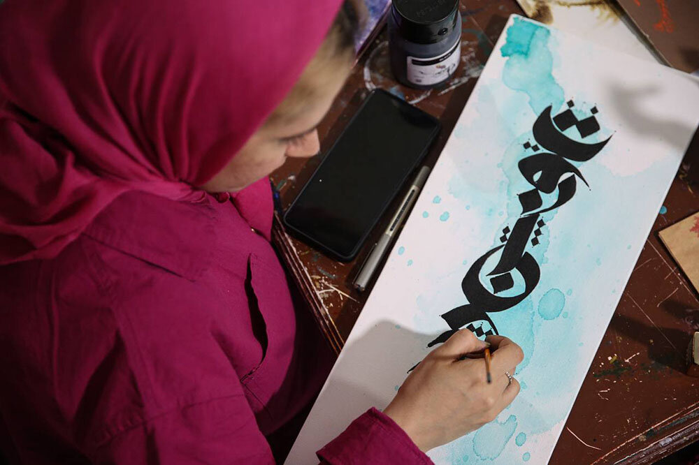 هنرمندان نقاشی‌خط «توراندخت» را قلم زدند