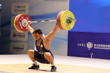 Iran's Soltani bags gold medal in Asian Weightlifting C'ships