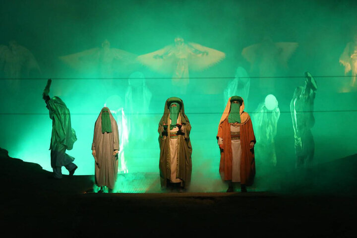 روایت «جهان بانو» از سرگذشت زنان بزرگ/۲۵۰ بازیگر روی صحنه میروند