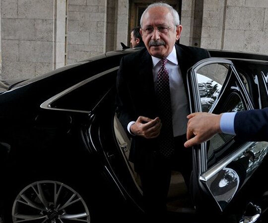 ۱۲ نما از زندگی و حیات سیاسی کمال قلیچدار اوغلو