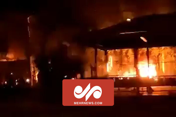 Pakistan'da İmran Han taraftarları sokağa çıktı Pakistan'da İmran Han taraftarları sokağa çıktı