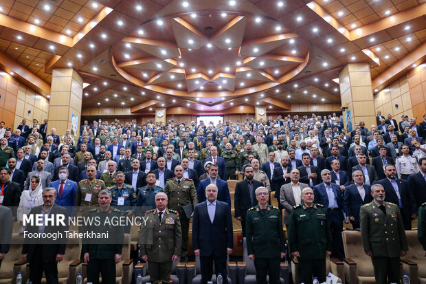 همایش بین‌المللی هندسه نظم جدید جهانی با حضور اندیشمندان و مقامات و دانشگاهیان از ۳۷ کشور دنیا صبح امروز چهارشنبه در تهران برگزار شد