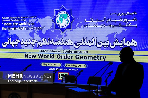 همایش بین‌المللی هندسه نظم جدید جهانی با حضور اندیشمندان و مقامات و دانشگاهیان از ۳۷ کشور دنیا صبح امروز چهارشنبه در تهران برگزار شد