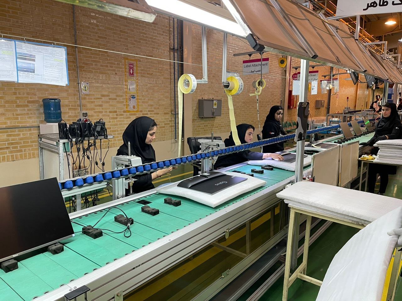 جی پلاس چه میکند؟