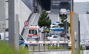 تیراندازی در کارخانه مرسدس بنز آلمان ۲ کشته بر جای گذاشت