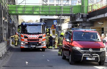 فروریختن پل عابر پیاده در فنلاند/۲۴ کودک زخمی شدند