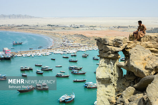 شاطئ بريس... من أجمل وأندر الشواطئ الصخرية في إيران