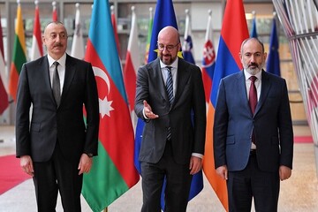 Aliyev, Pashinyan meet with President of European Council