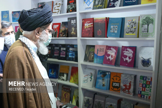 پیگیری ترجمه جدید بینوایان و تاکید بر استفاده از کاغذ ایرانی