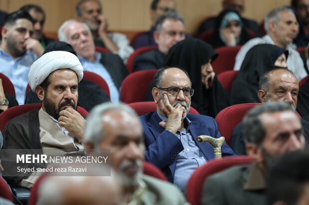 بزرگداشت مرحوم حسن غفوری فرد 7