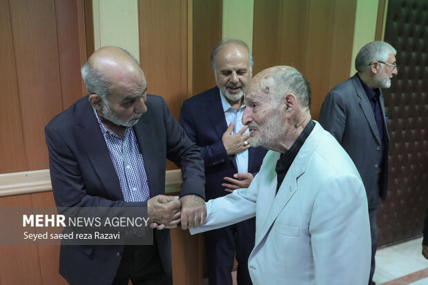 بزرگداشت مرحوم حسن غفوری فرد 9