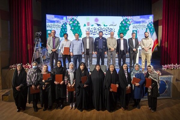 چهاردهمین جشنواره ملی شعر کودک و نوجوان رضوی در ایستگاه پایانی