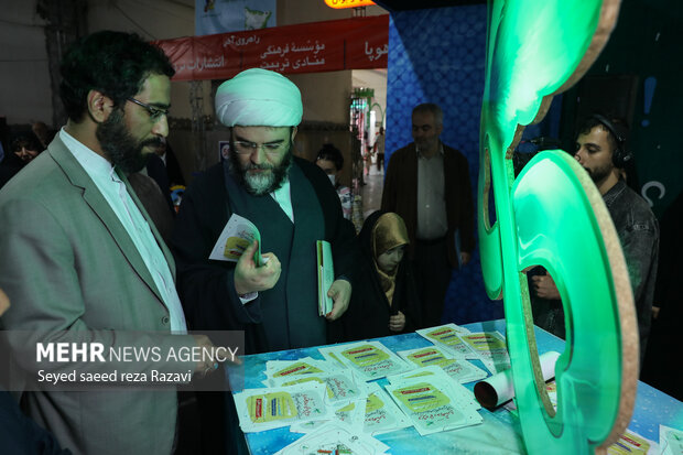 IDO head visits Tehran intl. book fair