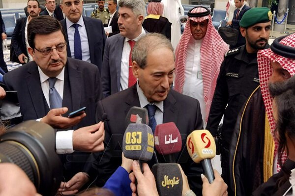 وزير الخارجية السوري يصل إلى السعودية للمشاركة بالاجتماعات التحضيرية للقمة العربية