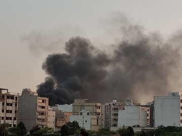آتش سوزی در انبار داروسازی امین در فلاورجان