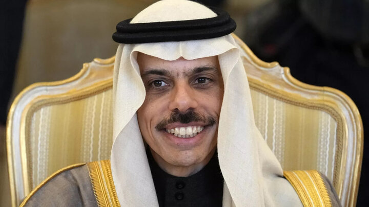 وزير الخارجية السعودي يرحب بمشاركة سوريا في القمة العربية المرتقبة