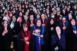 ویڈیو| حرم حضرت فاطمه معصومہ (س) قم میں 40 ممالک کی لڑکیوں کی موجودگی میں جشن کا اہتمام