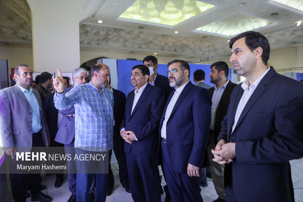 بازدید محمد مخبر از سی و چهارمین نمایشگاه بین المللی کتاب تهران 6
