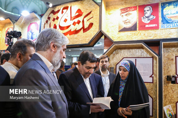 بازدید محمد مخبر از سی و چهارمین نمایشگاه بین المللی کتاب تهران 21