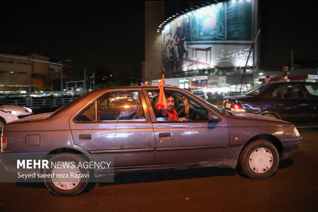 Persepolis fans celebrate wining IPL title by their team