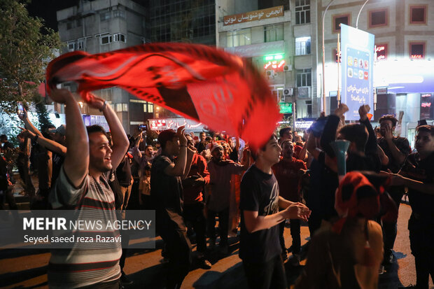 Persepolis fans celebrate wining IPL title by their team