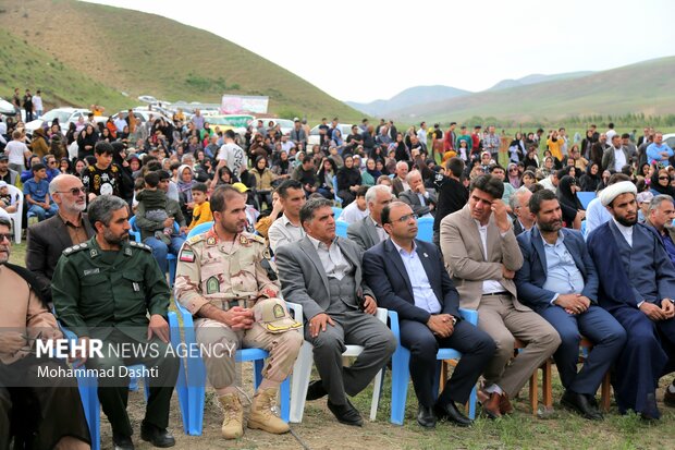 جشنواره گل و گلاب گیری شهرستان گرمی